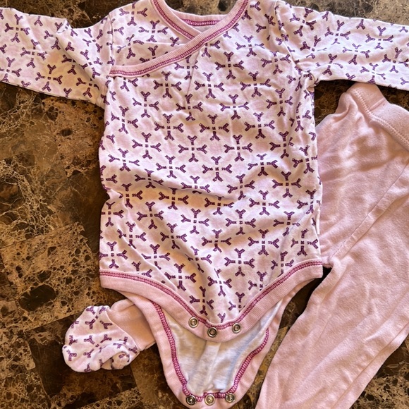 Burts Bee Baby Outfit 2 pieces - Picture 2 of 4